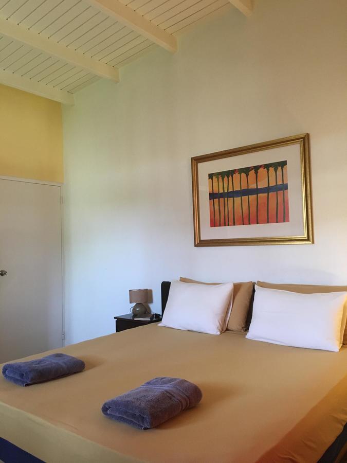 Ferienwohnung Bubali Gardens Palm Beach Exterior foto